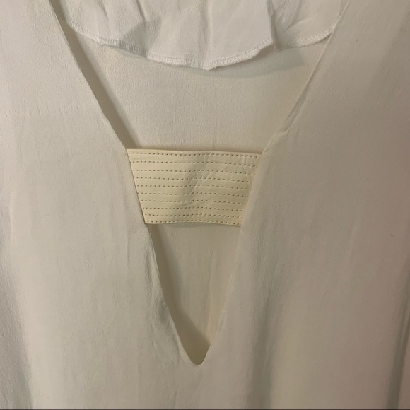 Veda Ivory Austin Top - Picture 9 of 11